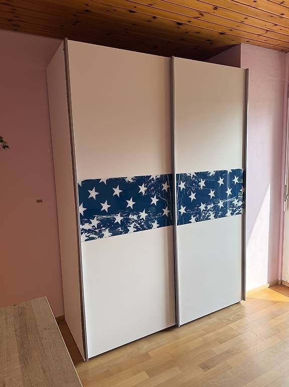 Livique Armadi: Kleiderschrank – Usato da Gelterkinden venduto da k_s_t6gc 1