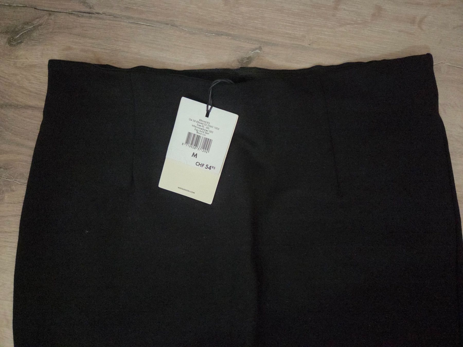 Jupes: Jupe de marque WE ! Nouvelle – D'occasion à Estavayer-le-Lac par Classic83 2
