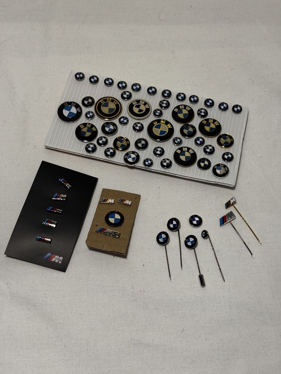 BMW Placchette & Badge: BMW Kollektion: Pins, Anstecker – Usato da Stüsslingen venduto da leo_nzh6 5