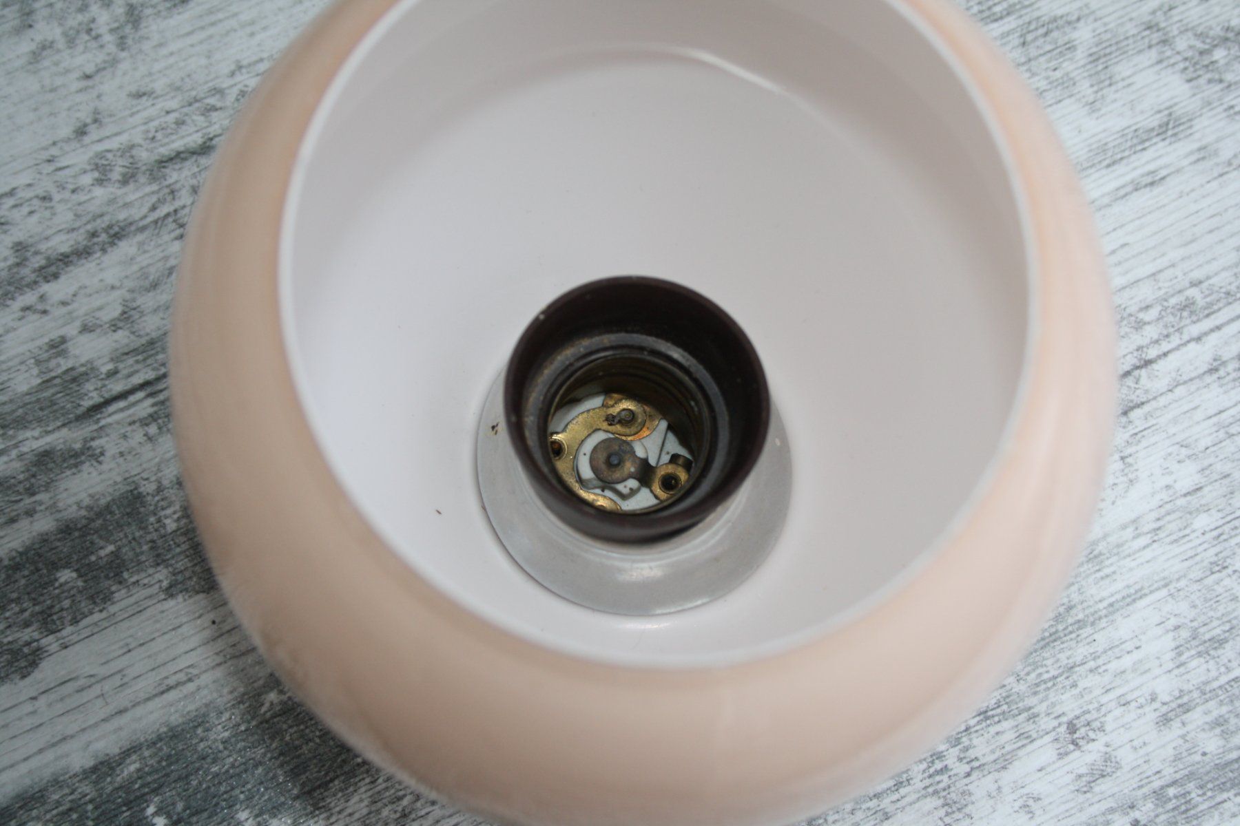 Lampade: ALTE LAMPE KUGELLAMPE – Usato da Wauwil venduto da Pneuedy 2