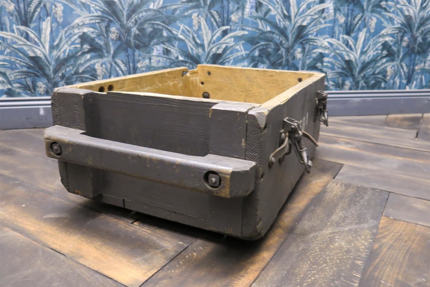 Casse di trasporto: Kiste Industrial Design – Usato da Laufenburg venduto da industrial-silence 2