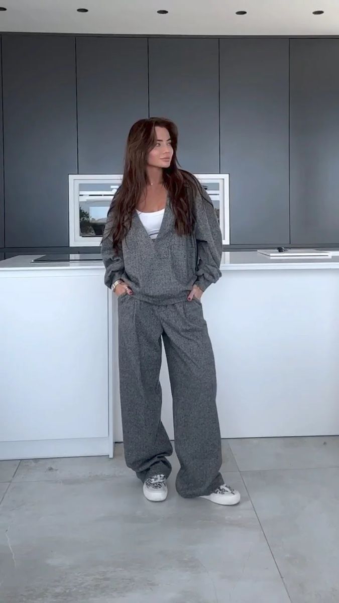 Completi & Tailleur: Three-Piece Oversized Tweed Set Size: S new – Nuovo e nell'imballaggio originale da Zürich venduto da Ms.Me-Fashion 1