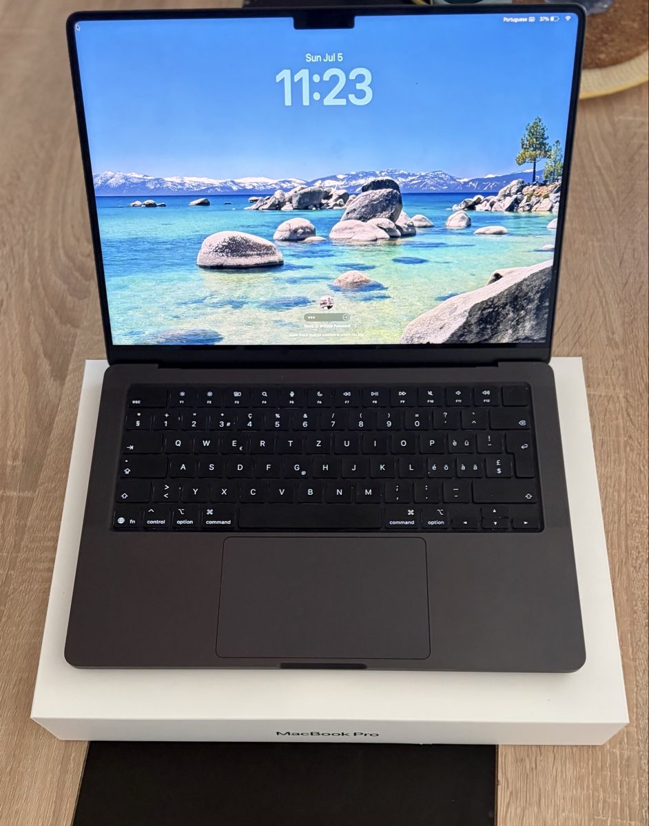 Apple Portables: Apple MacBook Pro M5 - 512Gb SSD - 16Gb Ram – Neuf (Voir description) à Basel par joa_9wrz 1