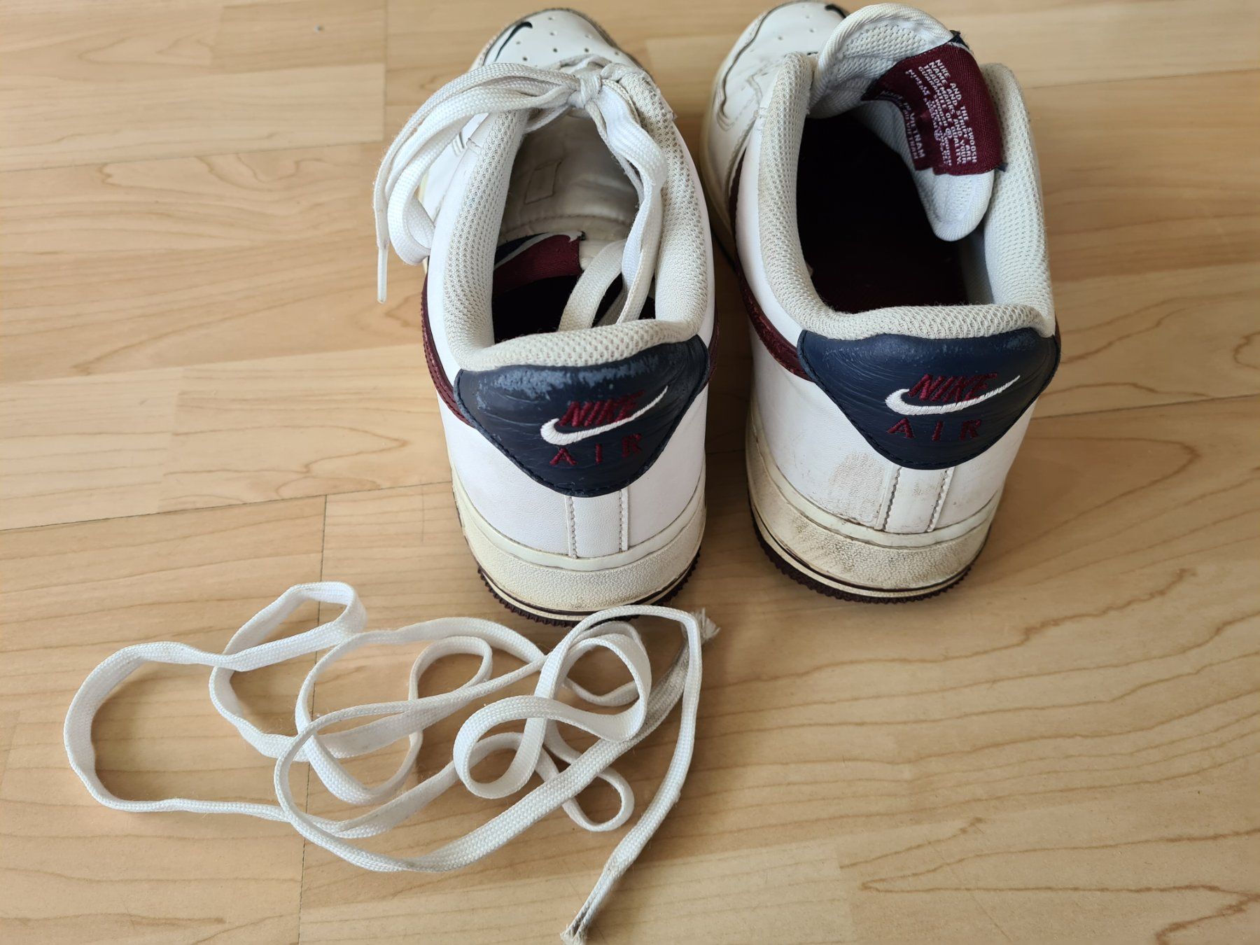 Nike Damenschuhe: Nike Air swoosh, Gr. 40, weiss – Gebraucht aus Suhr von andreas_2008 4