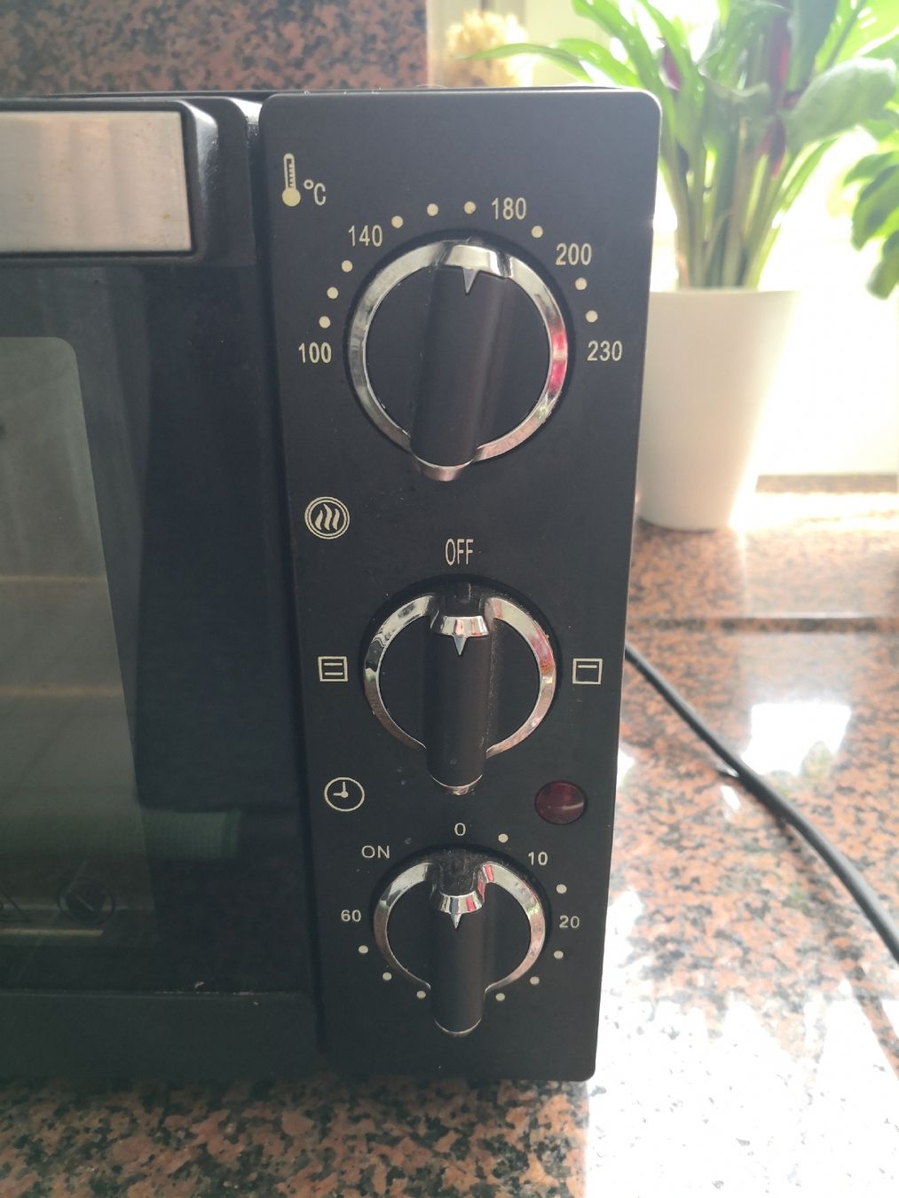 SilverCrest Forni: 🤩 SILVERCREST MINI-BACKOFEN SCHWARZ – Usato da Olten venduto da Naja-Twins-Twins 4
