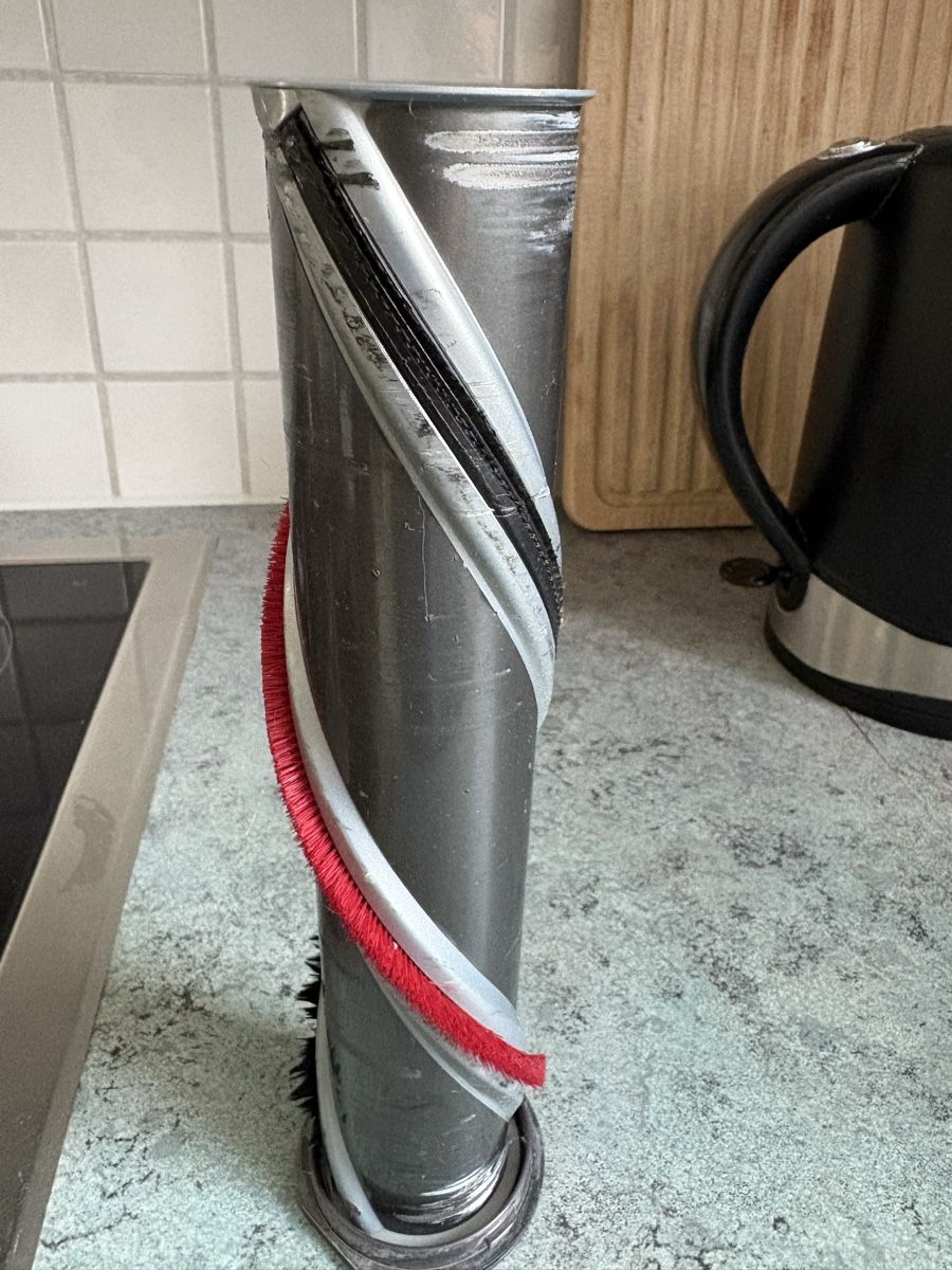 Dyson Aspirapolveri & Accessori: Dyson v11 Akku Staubsauger  – Usato da Hittnau venduto da Brugab 4