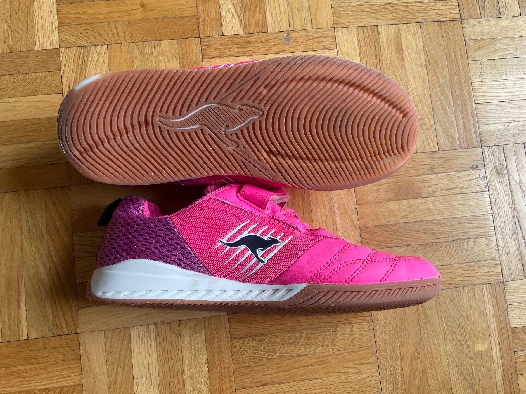 Scarpe per ragazzi: KangaRoos Hallenschuhe Gr 36 – Usato da Zürich venduto da 01pippa 1