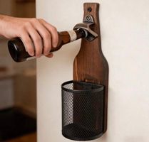 Origineller Flaschenöffner aus Holz mit Auffangkörbli 🍺