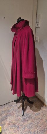 Damen Mantel Weinrot Grösse L bis XL Pink- bzw. Magentaton