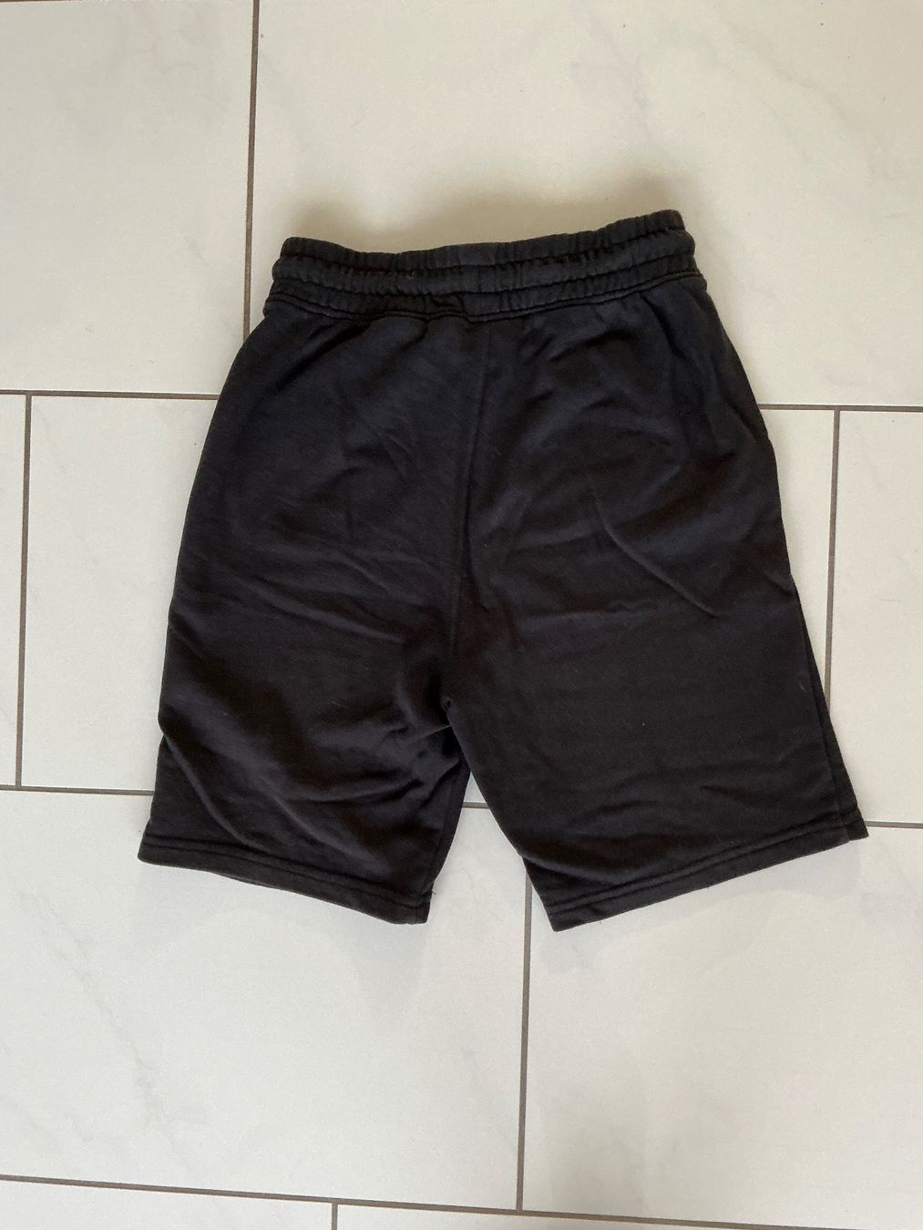 H&M Hosen: Trikot Shorts Gr.152 H&M – Gebraucht aus Biel-Benken BL von Sahra1 2