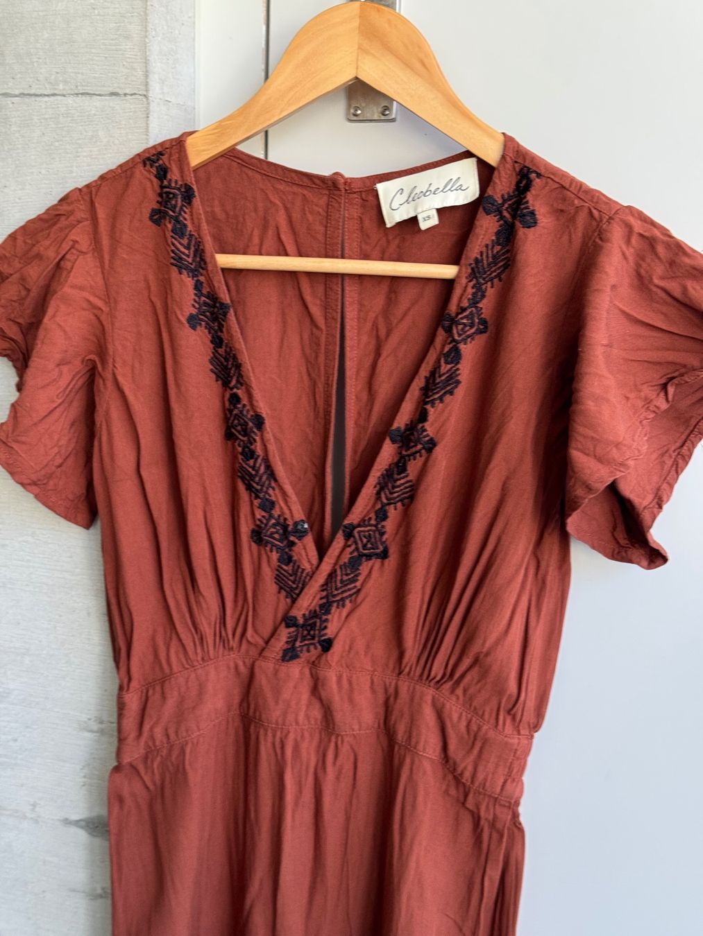 Vestiti: Kleid mit Stickerei von Cleobella – Usato da Rudolfstetten venduto da krach 2