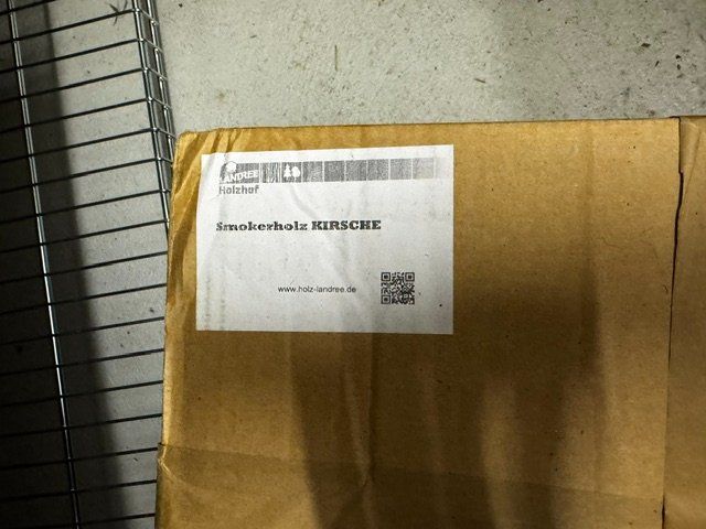 Articoli in legno: Räucherholz Kirsche 15kg für Smoker – Usato da Wallisellen venduto da tuetue10 1