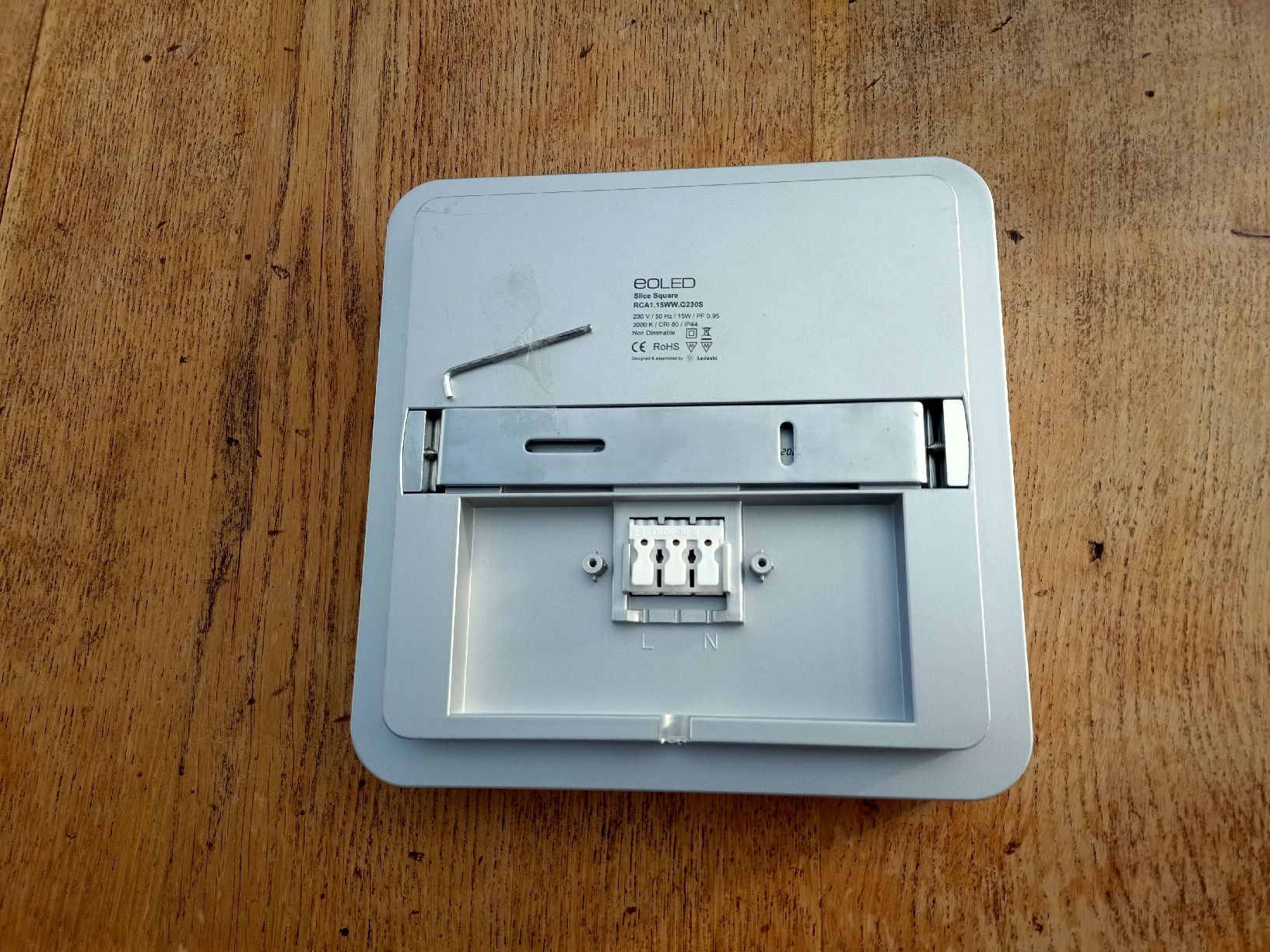 Lampadari & plafoniere: EOLED Slice Square LED Deckenleuchte 15W 3000K IP44 – Usato da Flamatt venduto da Marpou 2