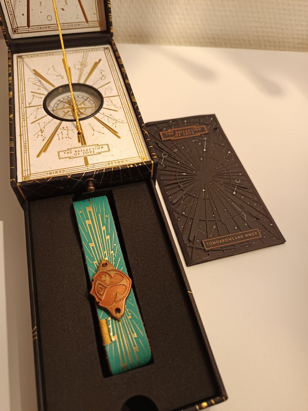 Armbänder & -reifen: Tomorrowland 2020 Bracelet – Gebraucht aus Romanshorn von Stark_Tony8