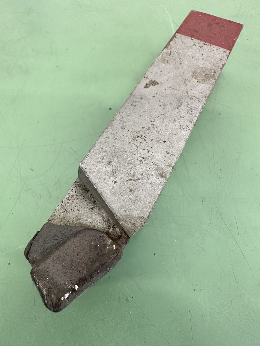 Tutti gli attrezzi: Turning tool holder, Drehstahlhalter, R, 32x32 mm. – Nuovo (secondo la descrizione) da Aarberg venduto da SNMachines