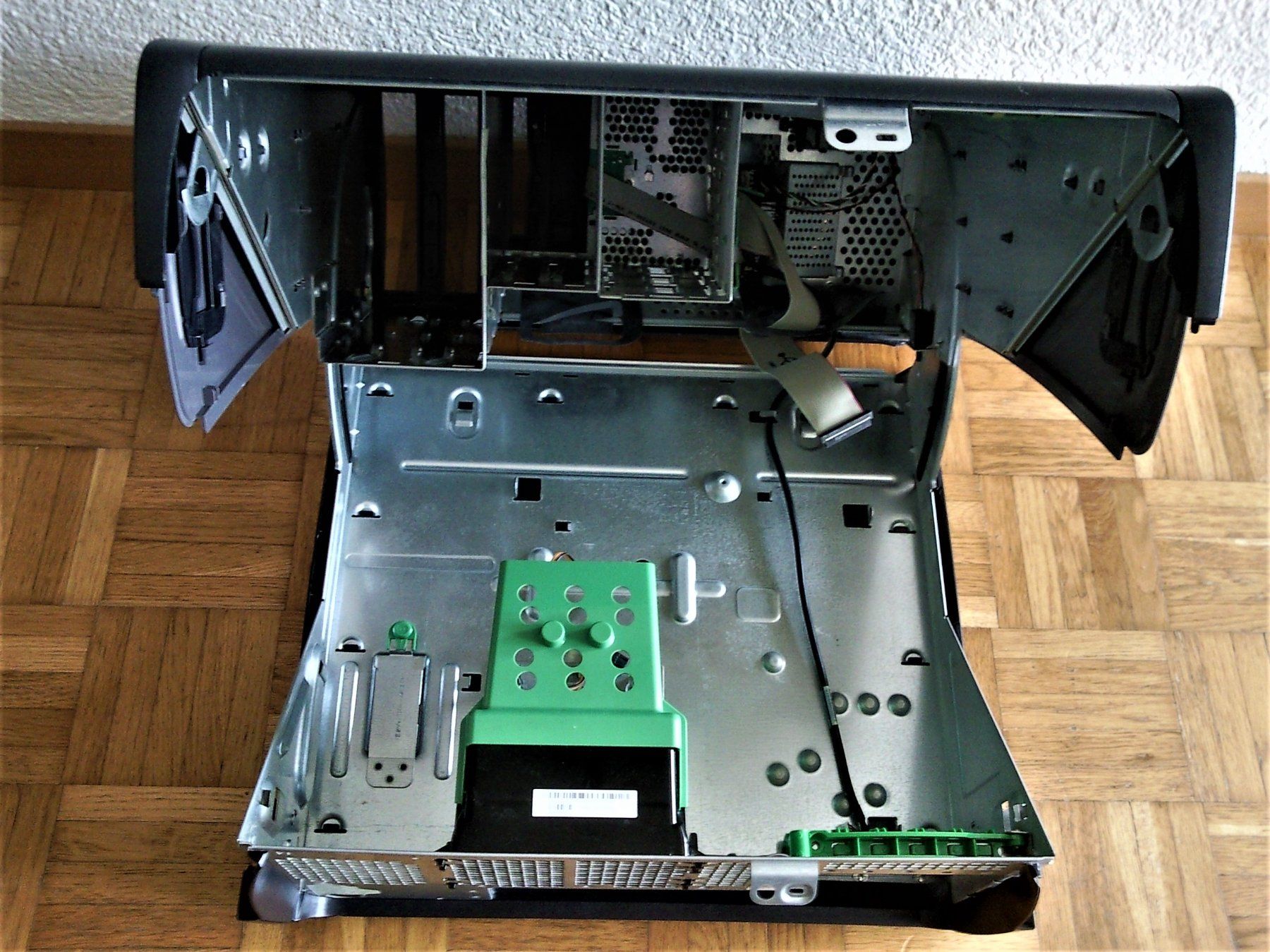 Dell Custodie: Computergehäuse – Usato da Berikon venduto da m1l3n 3