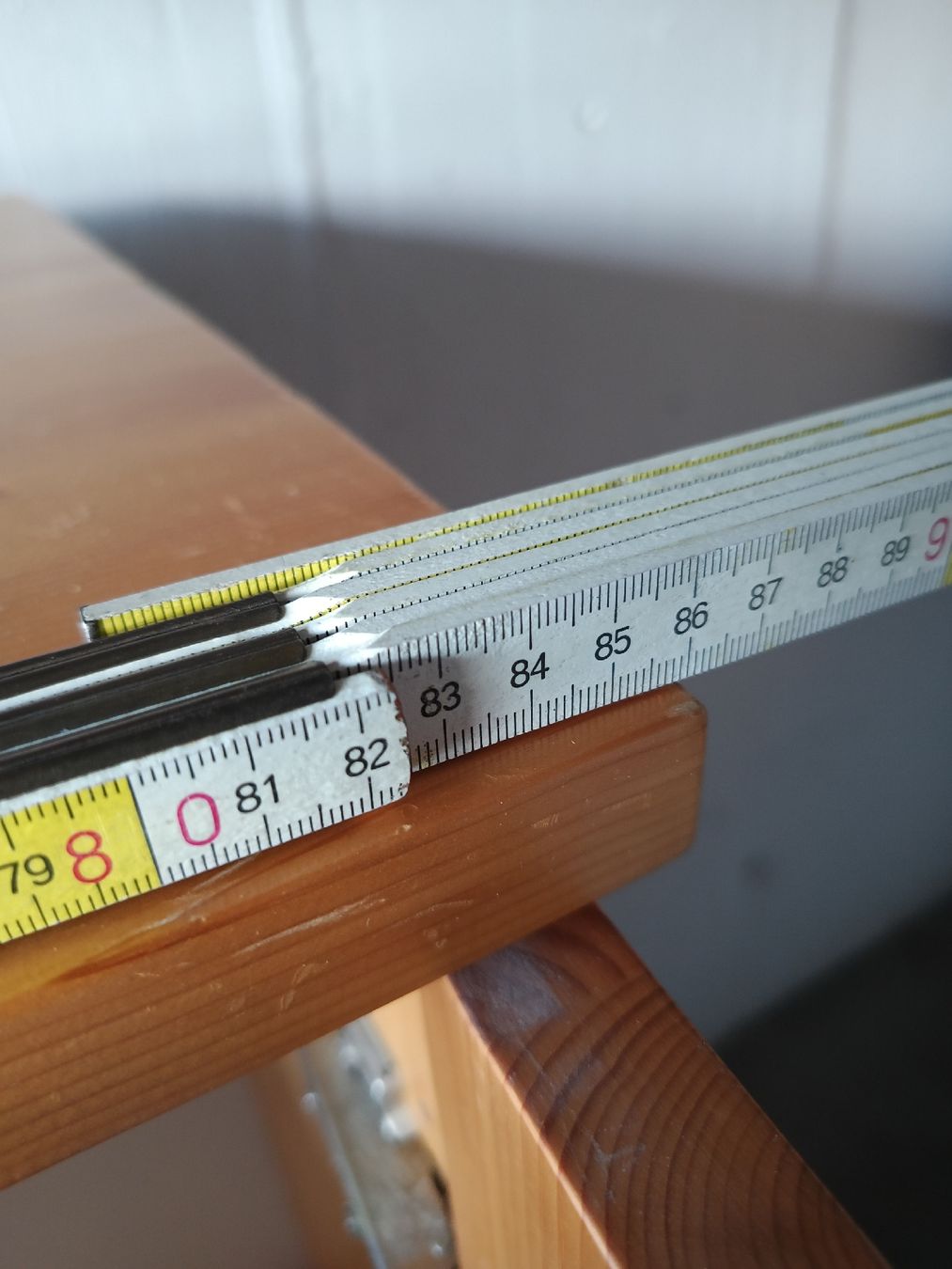 Armadi: Kasten – Usato da Speicherschwendi venduto da papaheyer 5