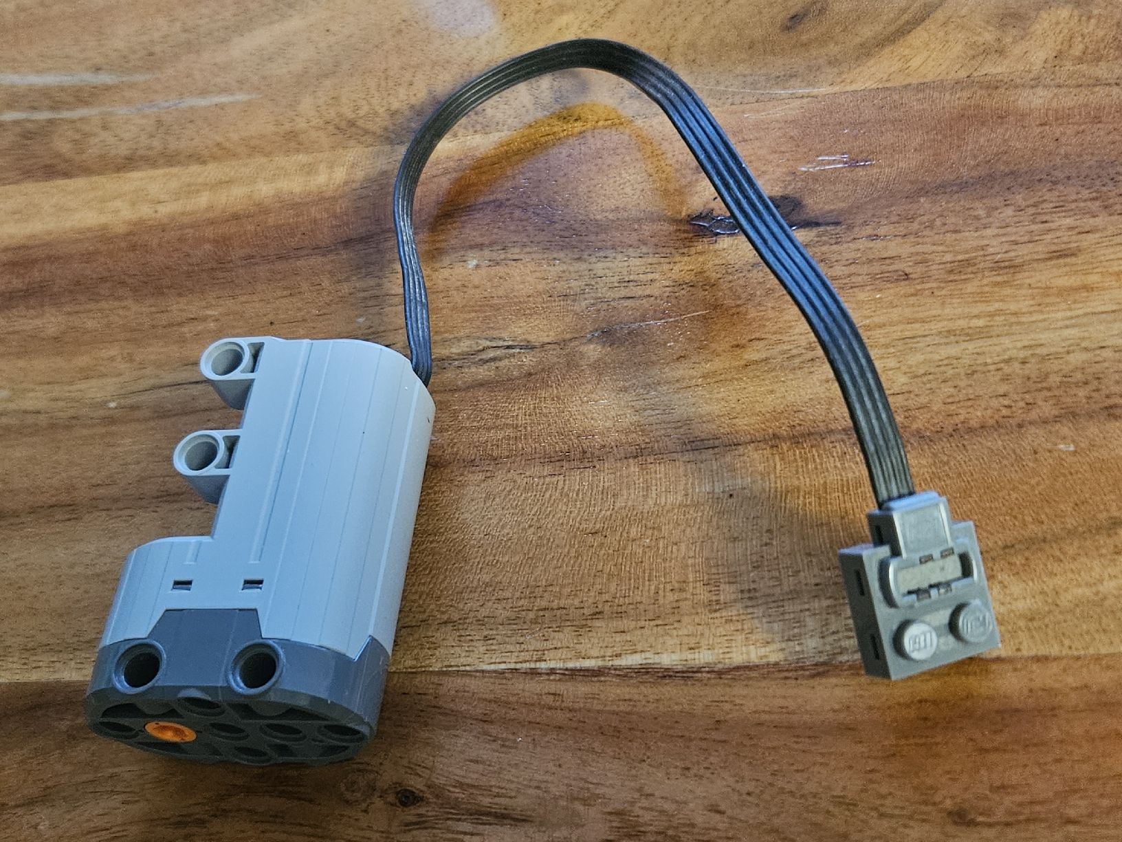 Lego Kit di costruzioni: lego Motor 9V Power Functions Servo. 99498c01 – Usato da Confignon venduto da Ecrofigs 1