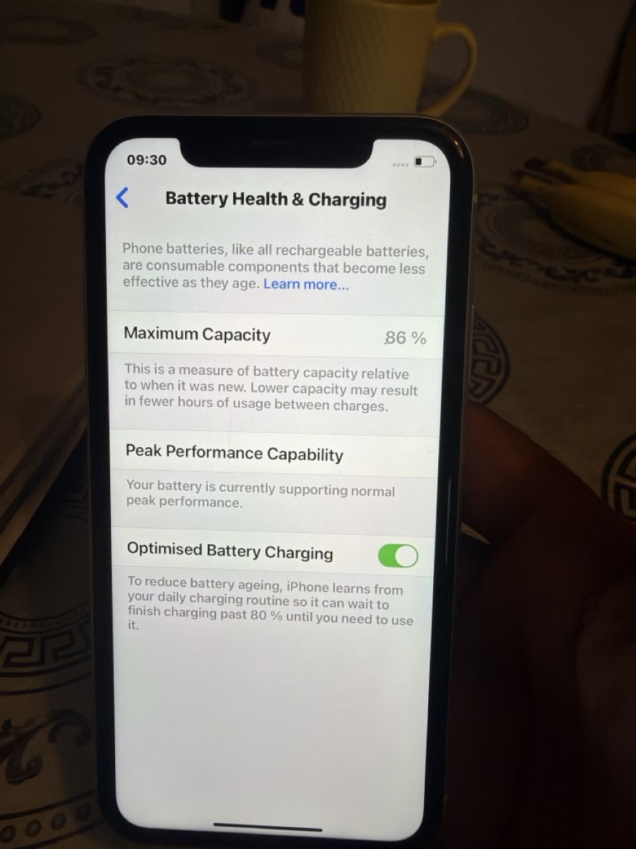 Apple Telefoni cellulari / Smartphones: iPhone XR  – Usato da Zürich venduto da mah_f22t