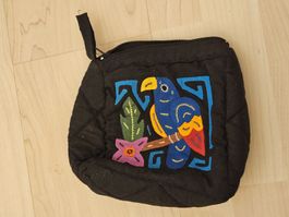 Schönes Necessaire Täschli mit Vogel-Motiv aus Panama