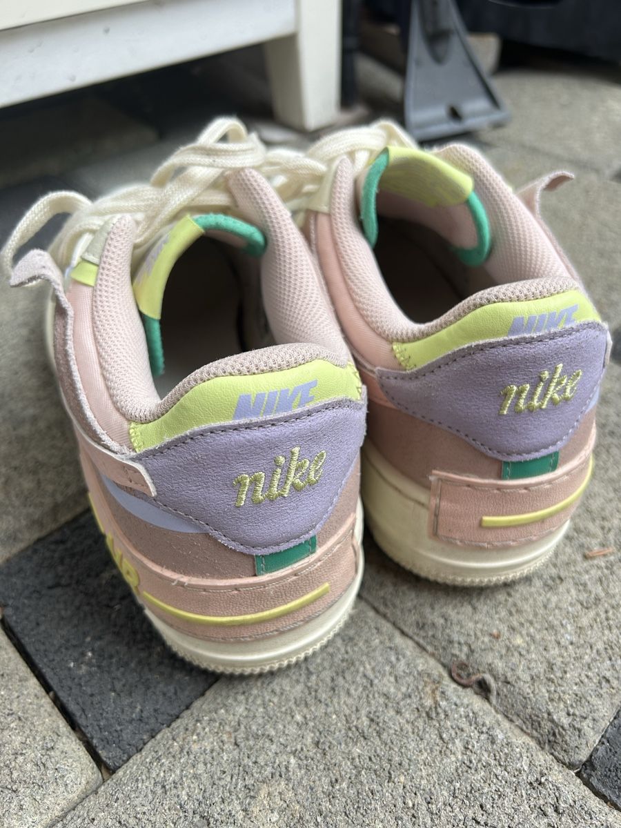 Nike Scarpe da donna: Nike Air Force 1 Shadow Pastel - Taille 41 – Nuovo (secondo la descrizione) da Valeyres-Montagny venduto da oce_vq6g 2