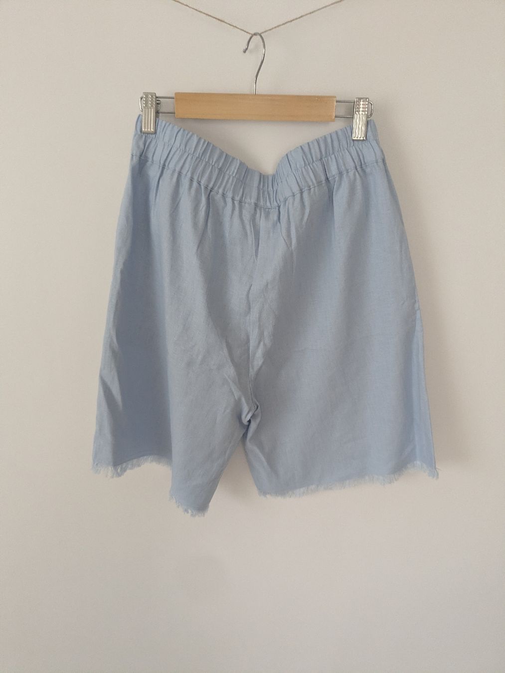 Pantaloni: Kurze Hose Kate Storm Grösse S hellblau, Leinen – Usato da Rorschach venduto da olg_5qq2 4