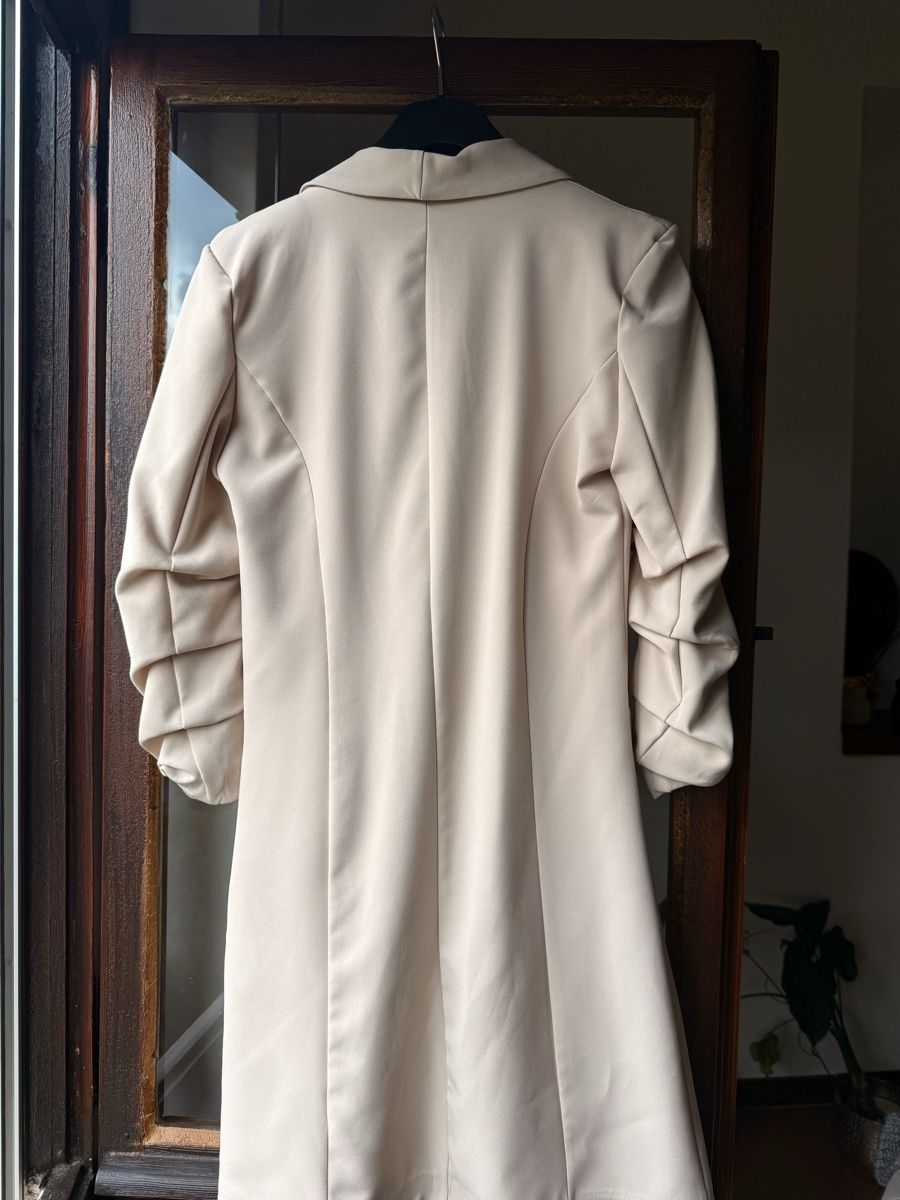 Giacche: Elegante blazer beige – Nuovo (secondo la descrizione) da Bellinzona venduto da bul_mvy5 1