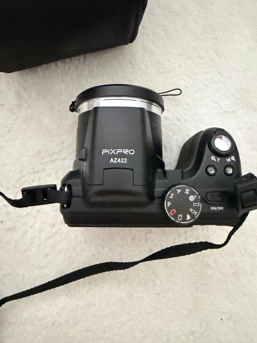 Kodak Kamera: Digitalkamera PIXPRO AZ422 gebraucht mit Tasche – Gebraucht aus Rorschach von Costa_18