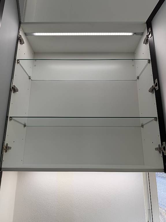 Credenze: Mobile credenza – Usato da Locarno venduto da Arredo.promozioni 3