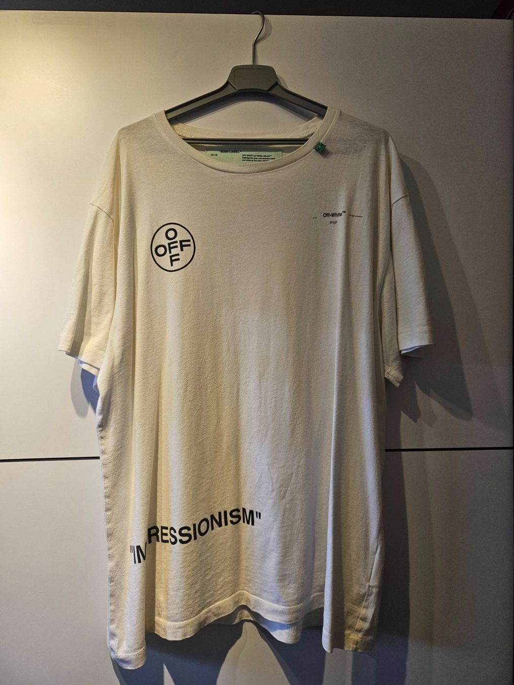 Off-White T-Shirts: Off White shirt – Gebraucht aus Thun von D.m.x 1