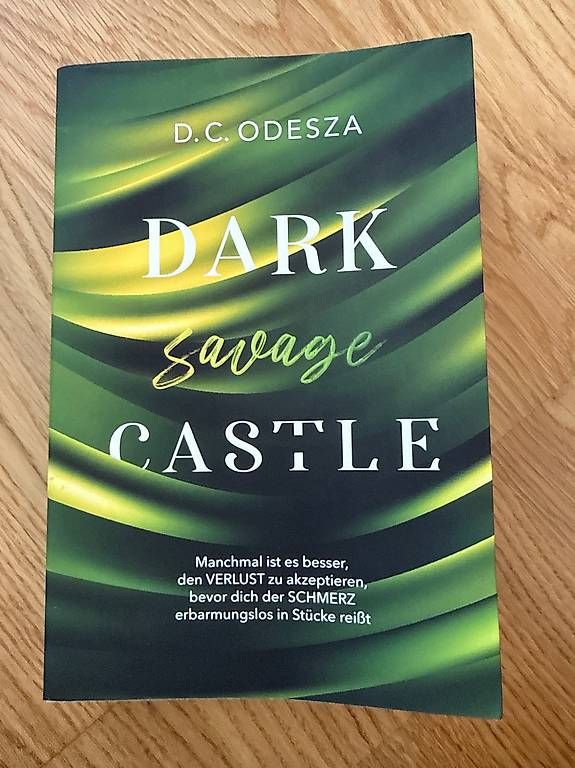 Livres: Dark savage Castle – D'occasion à Jegenstorf par _alena_21