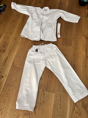 Karate Anzug Budo.ch weiss Grösse 160 guter Zustand