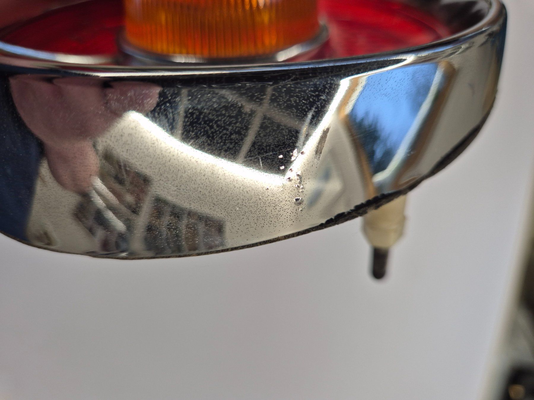 BMW Tutti pezzi di ricambio auto: 1x BMW 2002 Rücklicht rechts – Usato da Bremgarten AG venduto da Osella5 7
