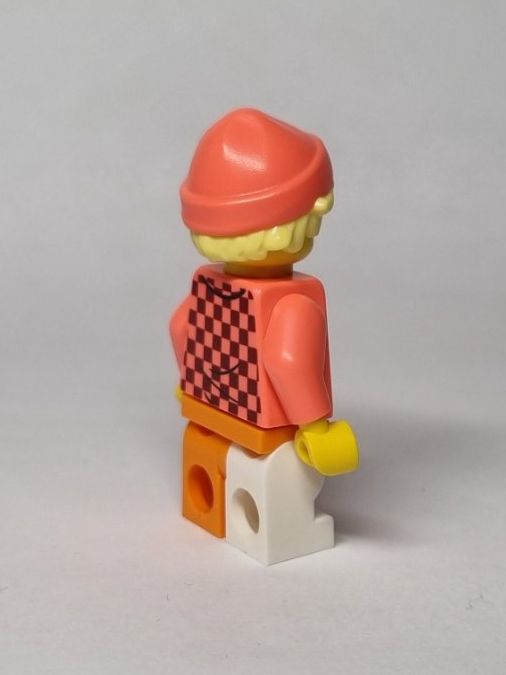 Lego Kit di costruzioni: LEGO BAM Easter 2025 Happy Boy with Plaster leg – Nuovo (secondo la descrizione) da Basadingen venduto da NekoBricks 4