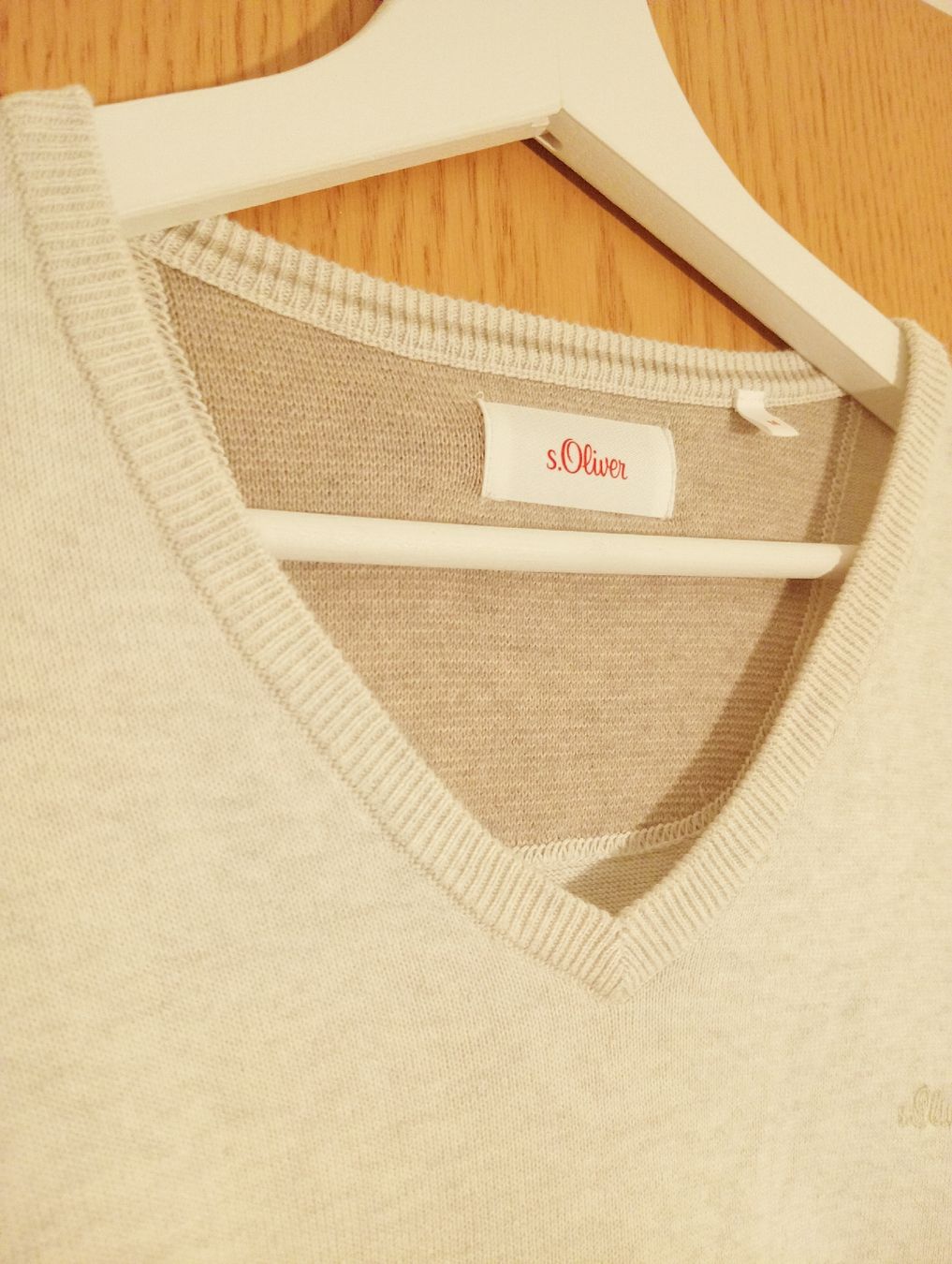 S.Oliver Maglioni & Felpe: S.Oliver V-Neck Pullover, Beige, Gr. M, 100% Baumwolle – Usato da Allschwil venduto da Evgeniia78 1