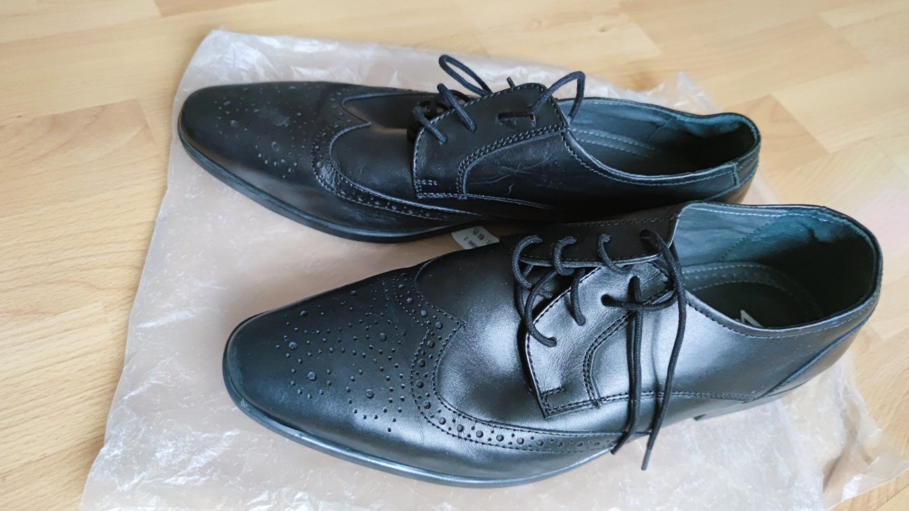 Scarpe da uomo: 45 Größe – Usato da Meggen venduto da Malecifent 1