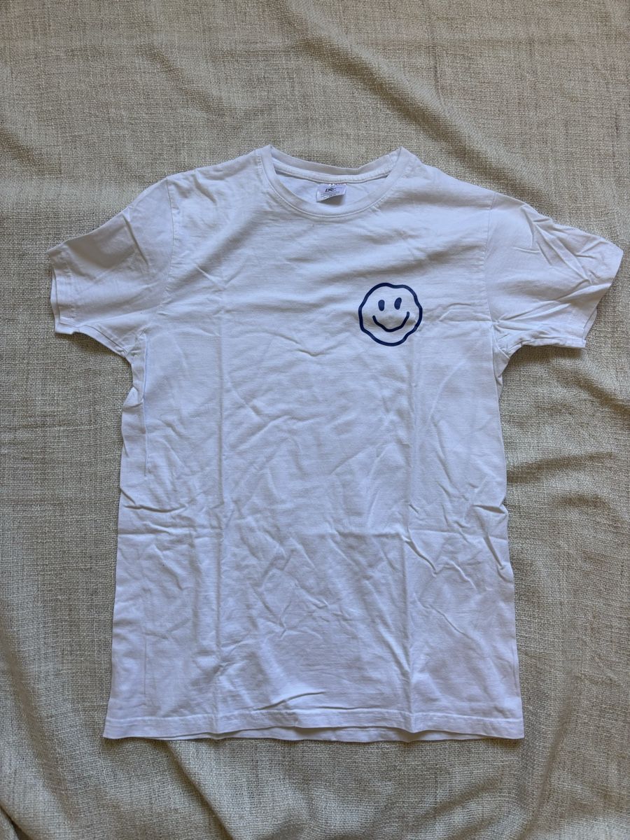 T-shirt: Smiley T-Shirt Amore Store Berlin – Nuovo (secondo la descrizione) da Tägerwilen venduto da vivlara