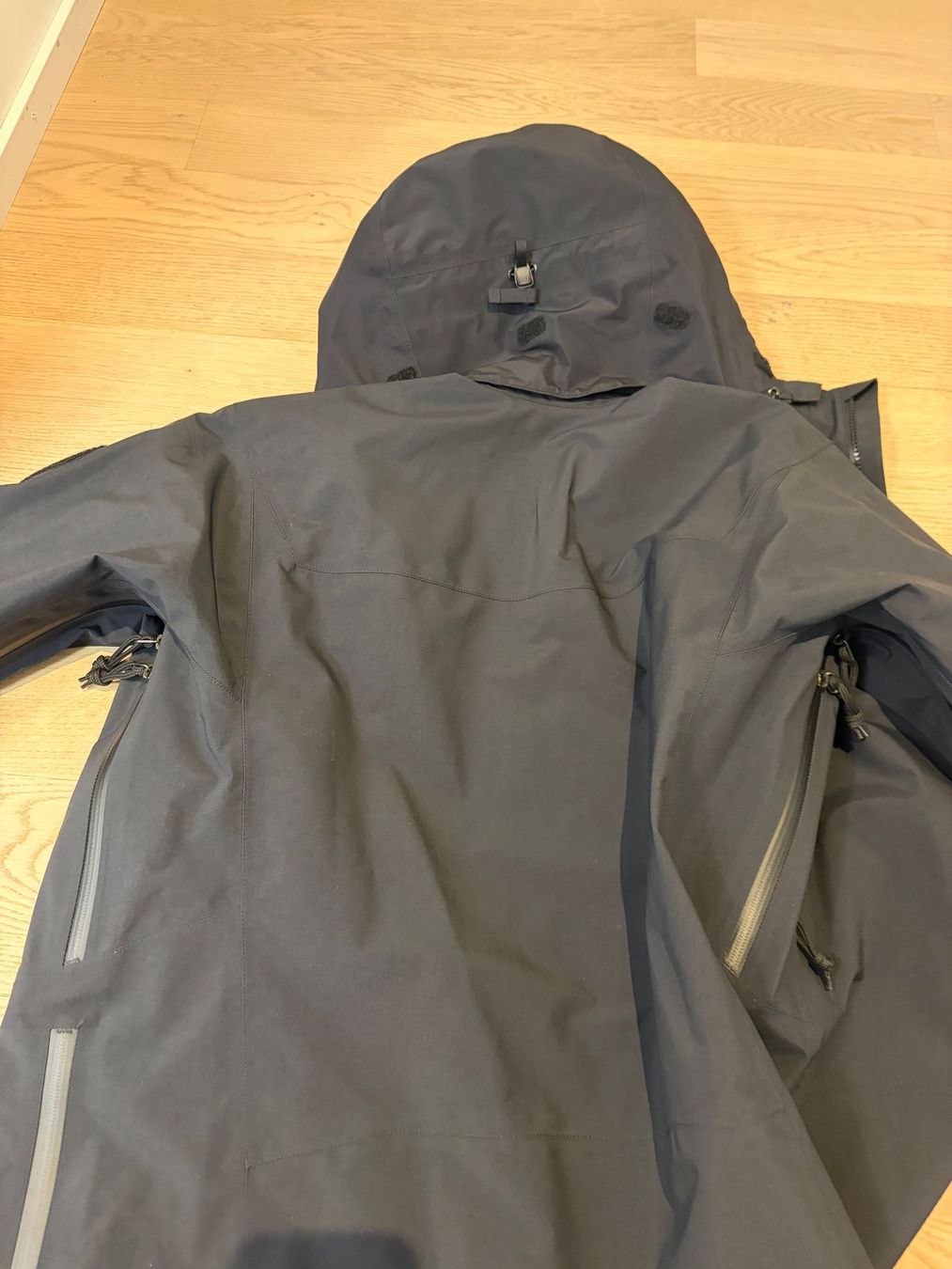 Giacche: Tilak Raptor Rain Jacket Gore-Tex Pro M – Nuovo (secondo la descrizione) da Zürich venduto da jdp99 2