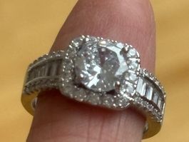 Luxus Elegante Gr.18/8 Ring Farbe: Silber / Zirkonia Weiss