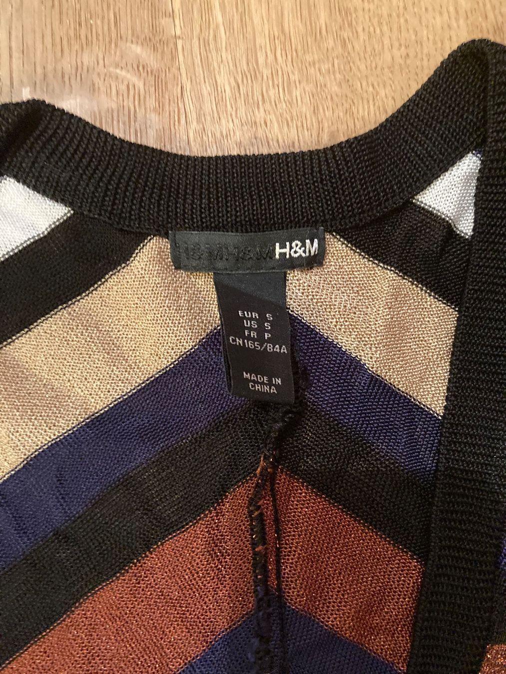 H&M Tops: H&M Top – Gebraucht aus Zürich von san_qzr2 2