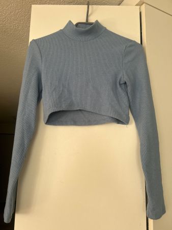Pull&Bear Crop Top langarm blau Grösse S gebraucht