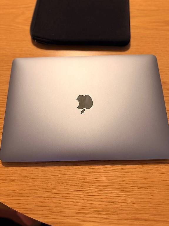 Notebooks: MacBook Air 13,3'' (M1, 2020) – Gebraucht aus Horw von menti37 1