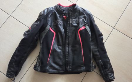 Dainese Leder-Motorradjacke Grösse 48