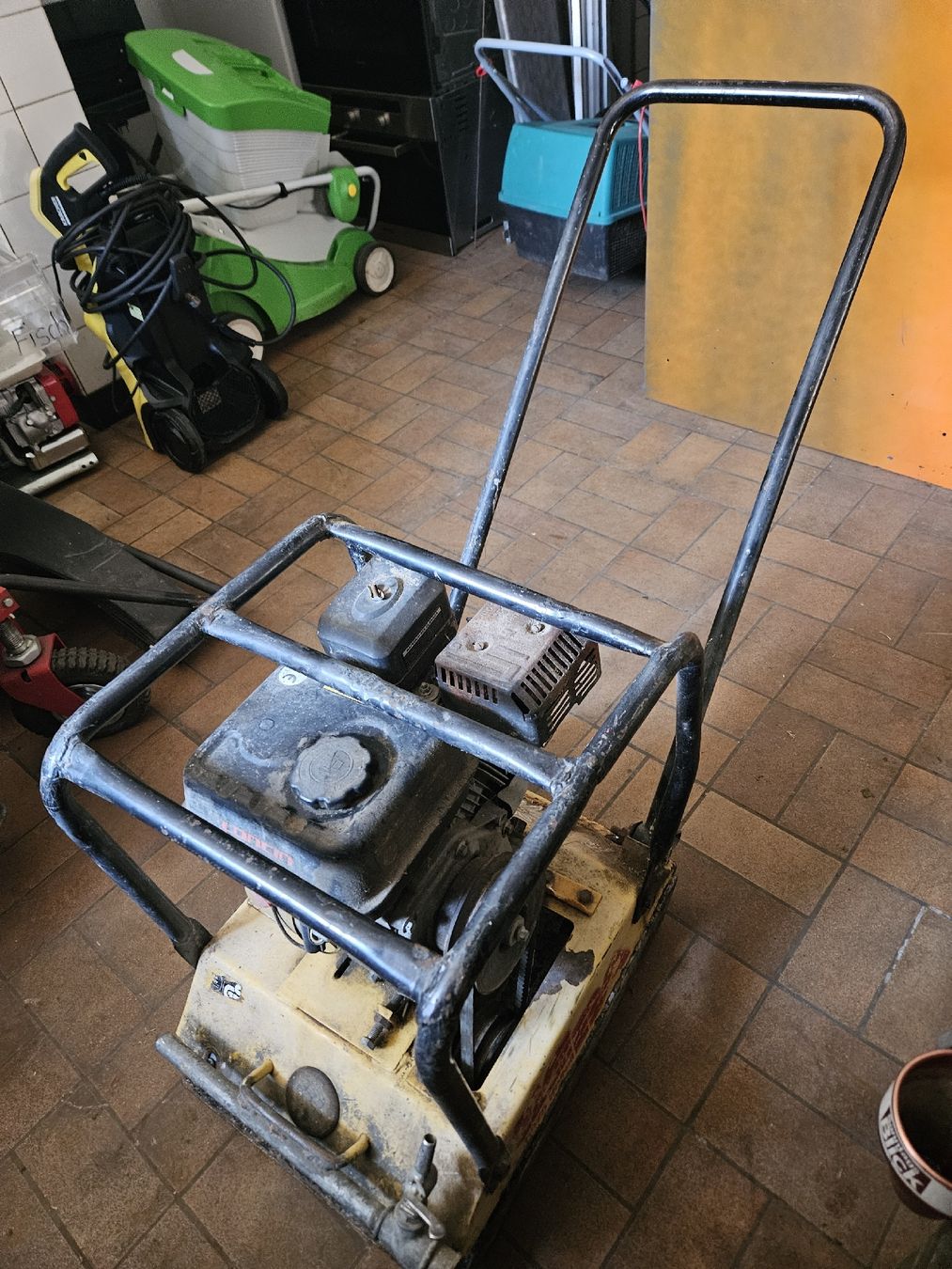 Toutes les machines: Rüttelplatte LONCIN 6.5PS Gebraucht! – D'occasion à Oberburg par znas 3