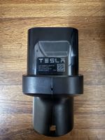 CCS Adapter Tesla – Original | Neuwertig | sofort verfügbar