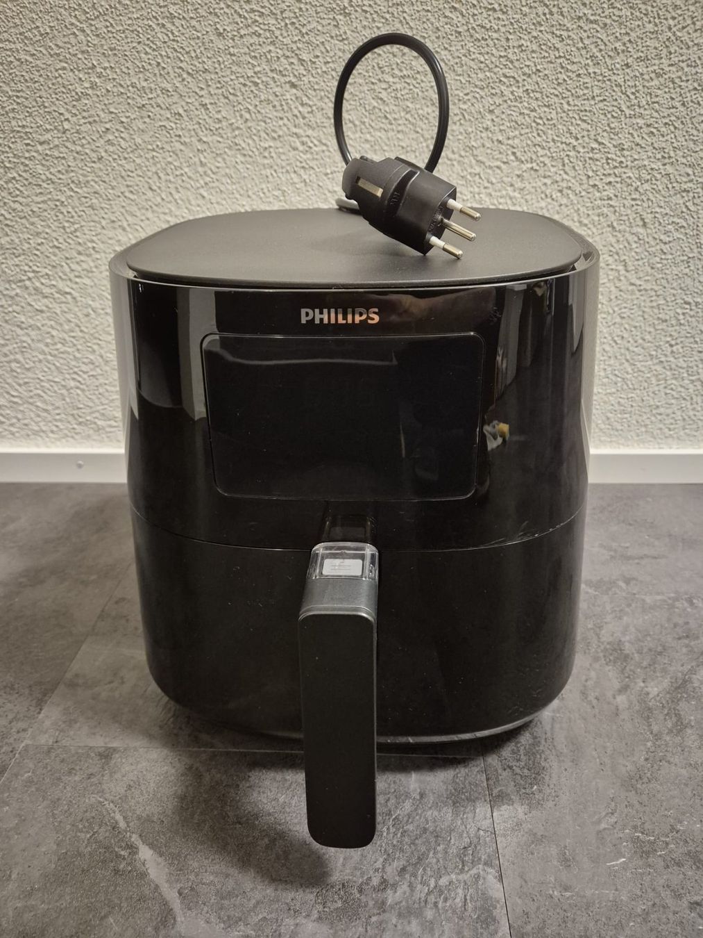 Philips Elettrodomestici da cucina: Philips Airfryer Heissluftfritteuse schwarz gebraucht – Usato da Riedt b. Erlen venduto da AndreasRohner92 1