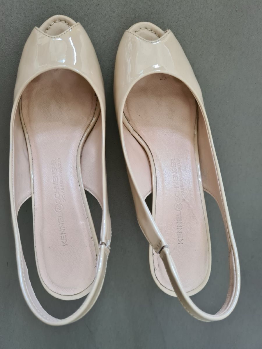 Kennel + Schmenger Scarpe da donna: Kennel+Schmenger PeepToes Beige Lack – Nuovo (secondo la descrizione) da Zürich venduto da car_9vrr