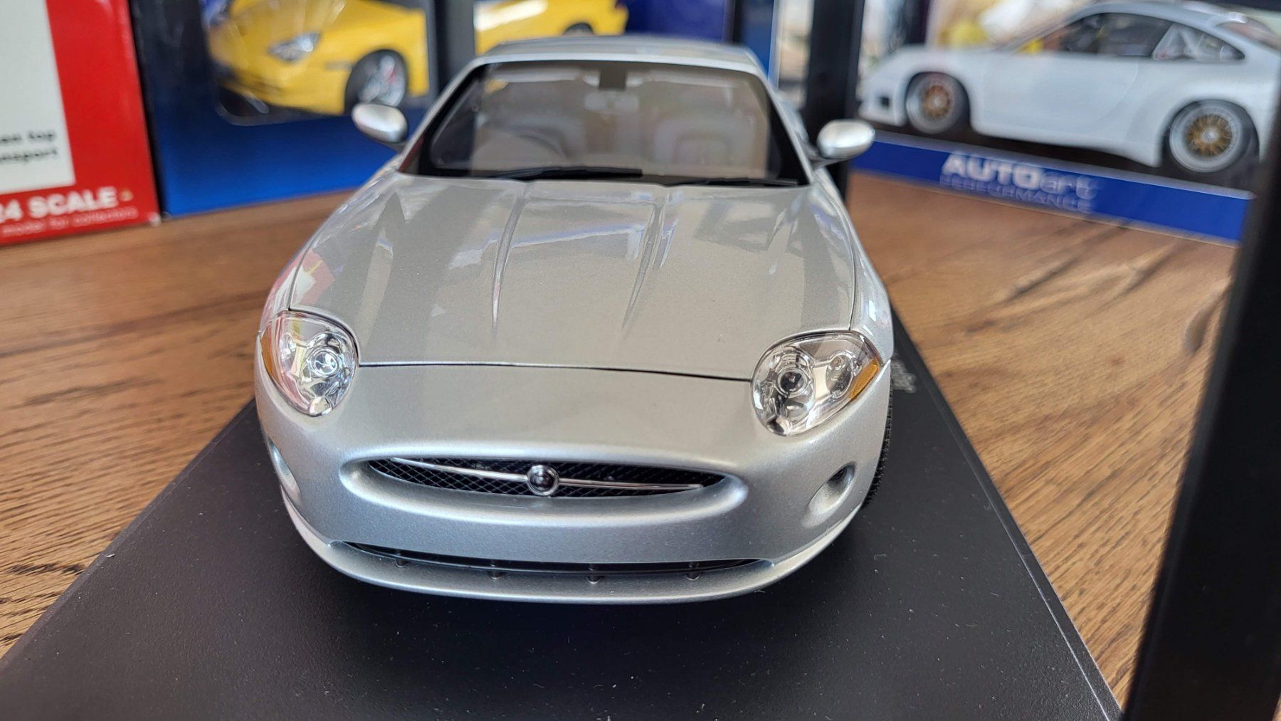 Autoart Voitures modèles: Jaguar XK Coupe 1:18 Autoart – D'occasion à Rothrist par Juana5 1