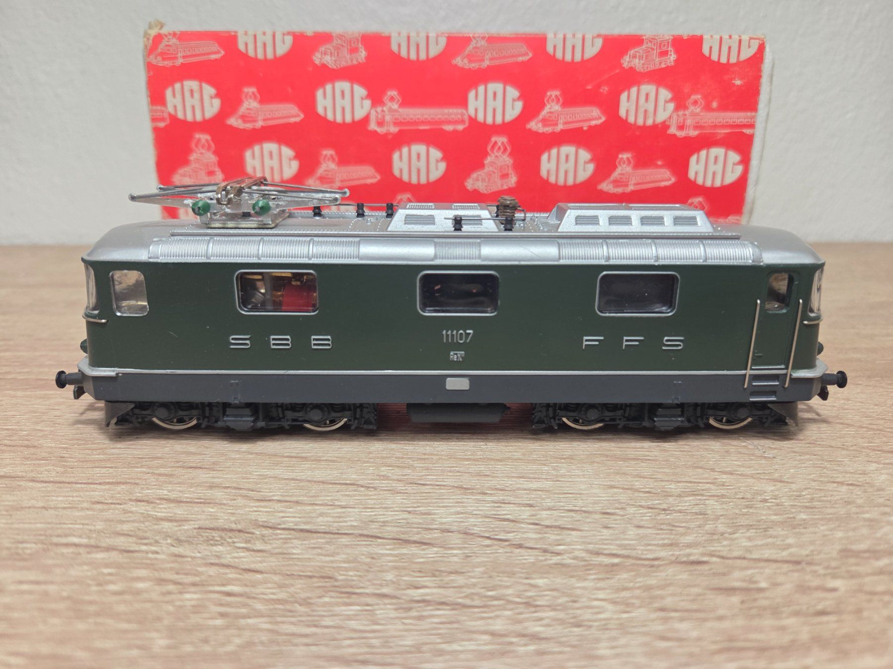 Hag Modelleisenbahnen: Hag 160 E-Lok Re 4/4 II SBB H0 – Gebraucht aus St-Aubin-Sauges von Lo_Go