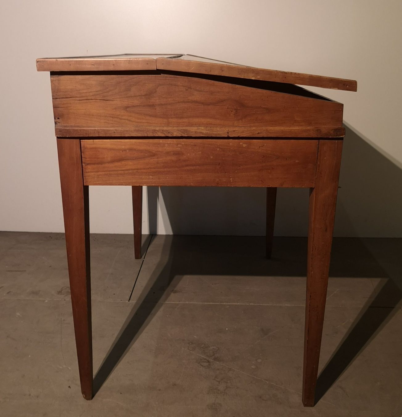Scrivanie: Biedermeier Klapp-Schreibtisch mit Schubladen, Kirschbaum – Usato da Solothurn venduto da Sis_email 9